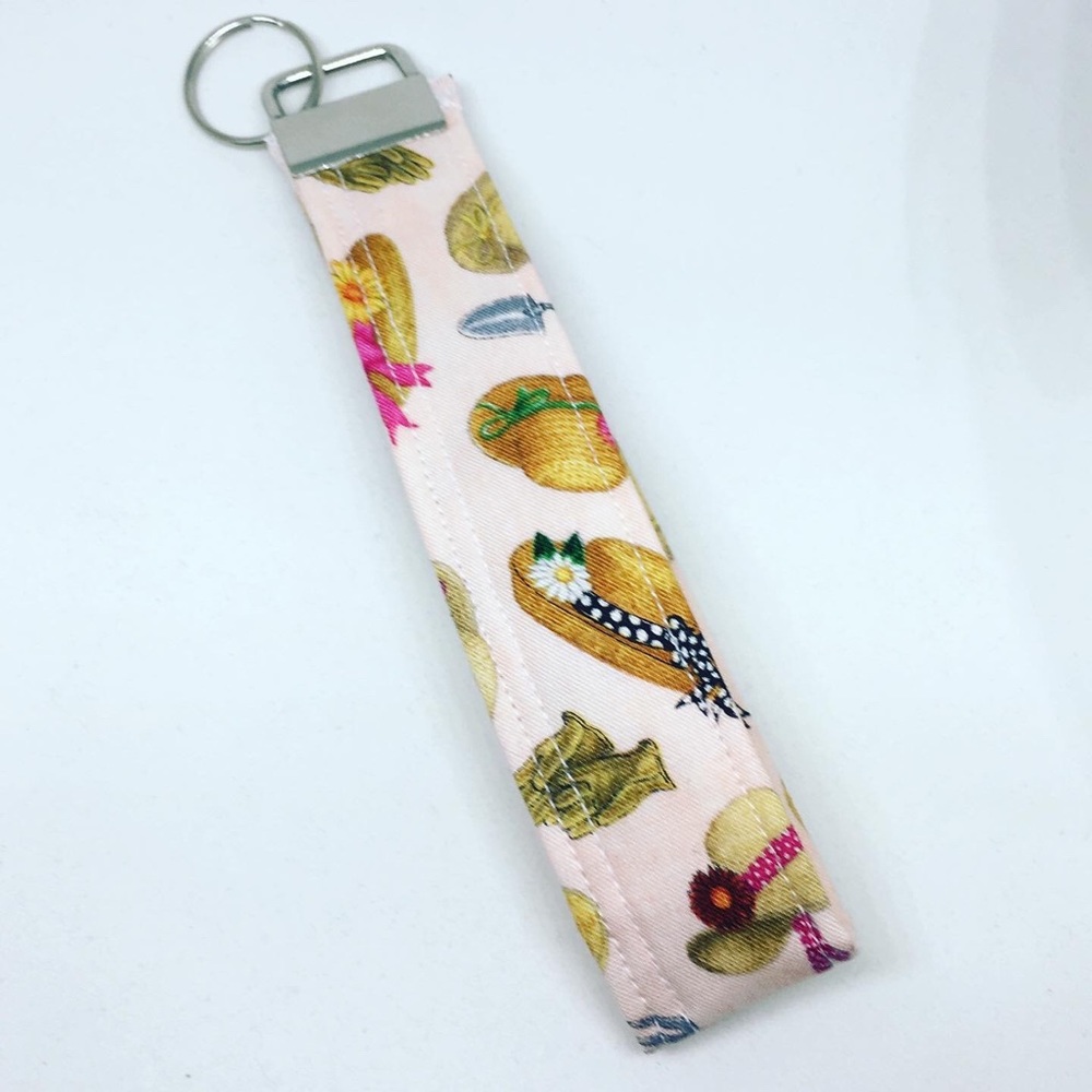 Key Fob Wristlet Keychain in Garden Print